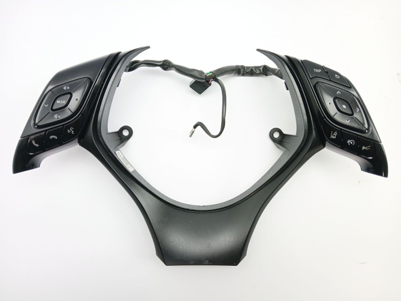 Recambio de mando volante para toyota c-hr (_x1_) 1.8 hybrid (zyx10_, zyx11_) referencia OEM IAM 75J388  84250F4030C0