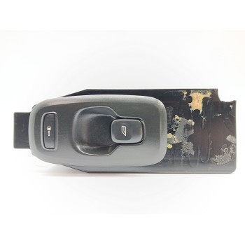 MANDO ELEVALUNAS DELANTERO DERECHO 30658147 