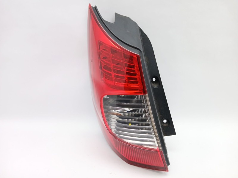 Recambio de piloto trasero izquierdo para renault scénic ii (jm0/1_) 1.5 dci (jm1e, jm16) referencia OEM IAM 8200493374  