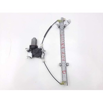 ELEVALUNAS DELANTERO DERECHO 400600 