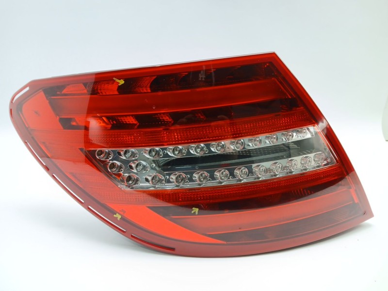 Recambio de piloto trasero izquierdo para mercedes-benz clase c (w204) c 220 cdi (204.008) referencia OEM IAM 2048201864  