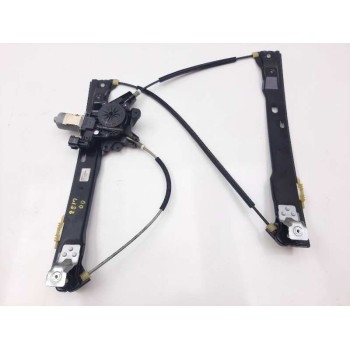 ELEVALUNAS DELANTERO DERECHO 