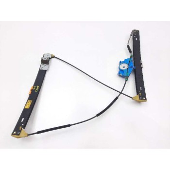 ELEVALUNAS DELANTERO DERECHO 8E0837462C 