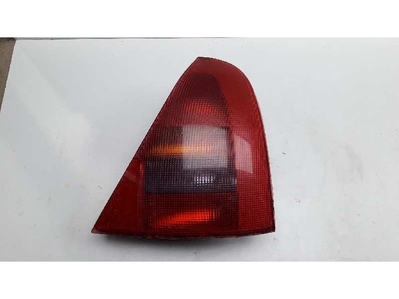 Recambio de piloto trasero derecho para renault clio ii fase i (b/cbo) 1.4 alize referencia OEM IAM   