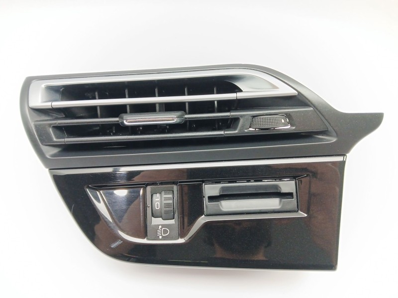 Recambio de rejilla aireadora para citroën c4 picasso ii 1.6 bluehdi 120 referencia OEM IAM 967797647A  967797677A