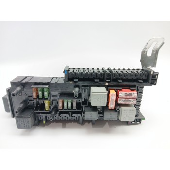 CAJA RELES / FUSIBLES 2129000004 2125452832