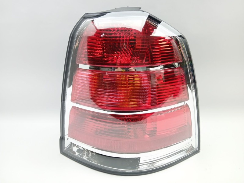 Recambio de piloto trasero derecho para opel zafira / zafira family b (a05) 1.9 cdti (m75) referencia OEM IAM 16536632  