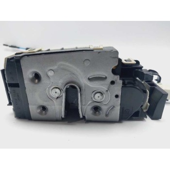 CERRADURA PUERTA TRASERA DERECHA A2047301435 