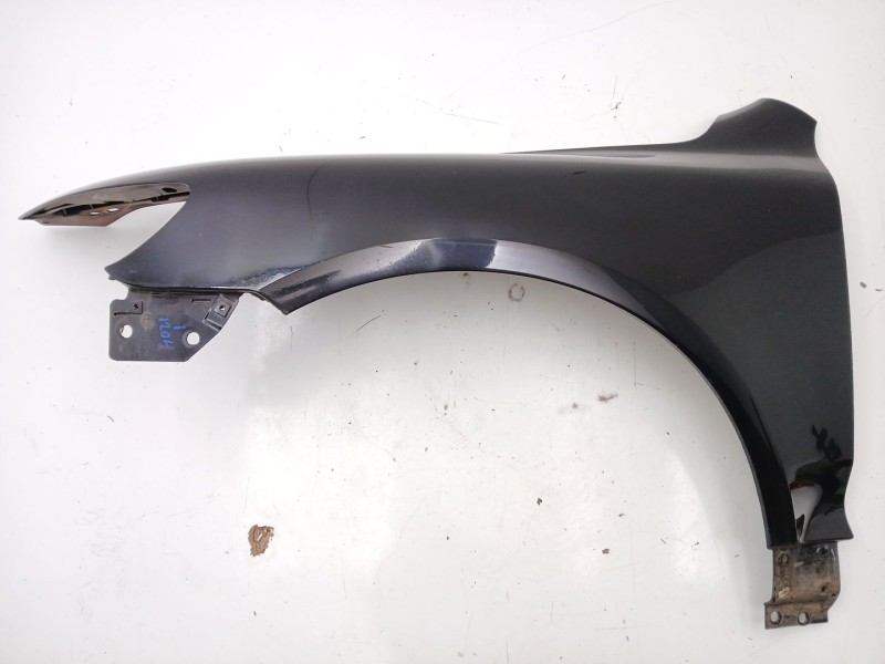 Recambio de aleta delantera izquierda para volkswagen touareg (7la, 7l6, 7l7) 2.5 r5 tdi referencia OEM IAM 7L6621105G  