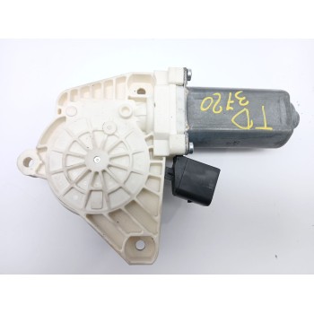 MOTOR ELEVALUNAS TRASERO DERECHO A2078200442 