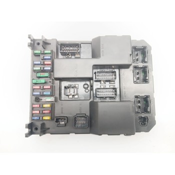 CAJA RELES / FUSIBLES 9651196880 9651197580