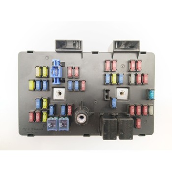 CAJA RELES / FUSIBLES C105IP 