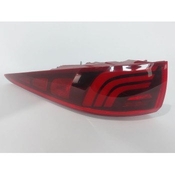 PILOTO TRASERO DERECHO 92402F1100 