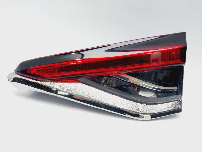 Recambio de piloto trasero derecho interior para toyota corolla (e21) referencia OEM IAM 8158002C31 8159002C2100 