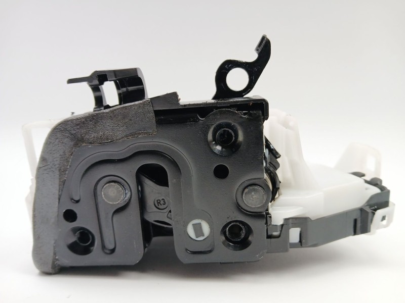 Recambio de cerradura puerta trasera derecha para renault arkana i (lcm_, ldn_) 1.6 e-tech 145 (ldmu) referencia OEM IAM 8250273