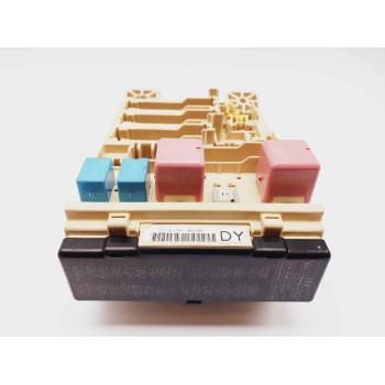 CAJA RELES / FUSIBLES DY1KJTN 82407 8273048731