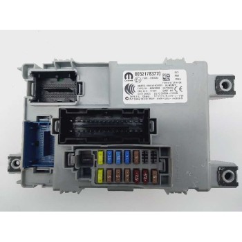 CAJA RELES / FUSIBLES 00521783770 