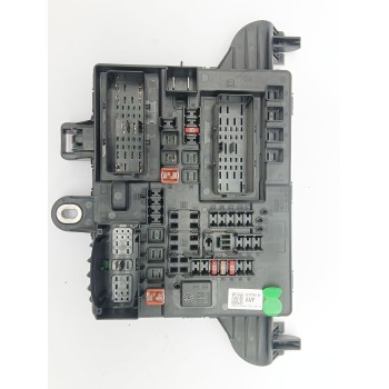 CAJA RELES / FUSIBLES 22737764 