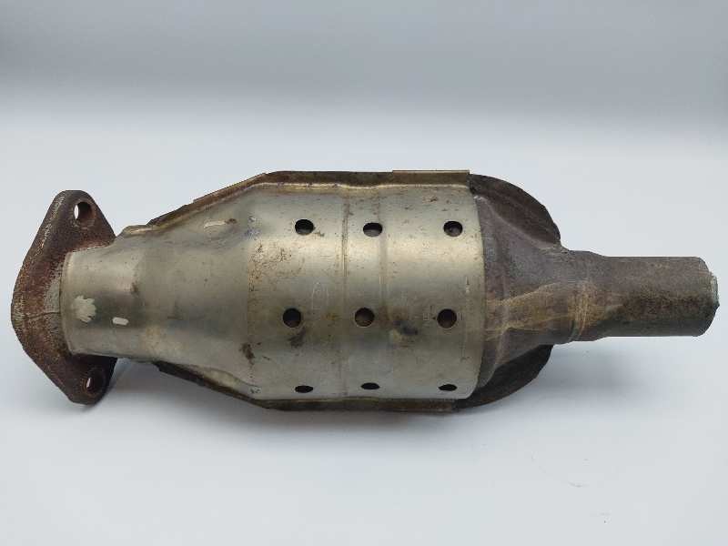 Recambio de catalizador para kia sportage concept 2wd referencia OEM IAM U2B853  