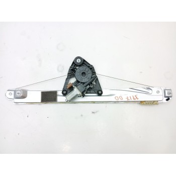 ELEVALUNAS DELANTERO DERECHO 807201389R 430115F0