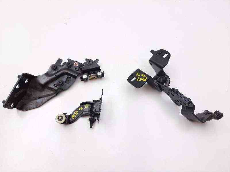 Recambio de soporte / guia puerta corredera para ford b-max titanium referencia OEM IAM AV11R25001 AV11R25029AD AV11R250A69