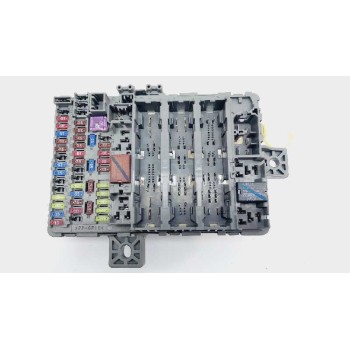 CAJA RELES / FUSIBLES F75TV0G241 130827F75TV0G241 TV0G241