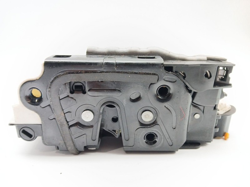 Recambio de cerradura puerta delantera derecha para skoda octavia iii combi (5e5, 5e6) 1.8 tsi referencia OEM IAM 5E1837016  
