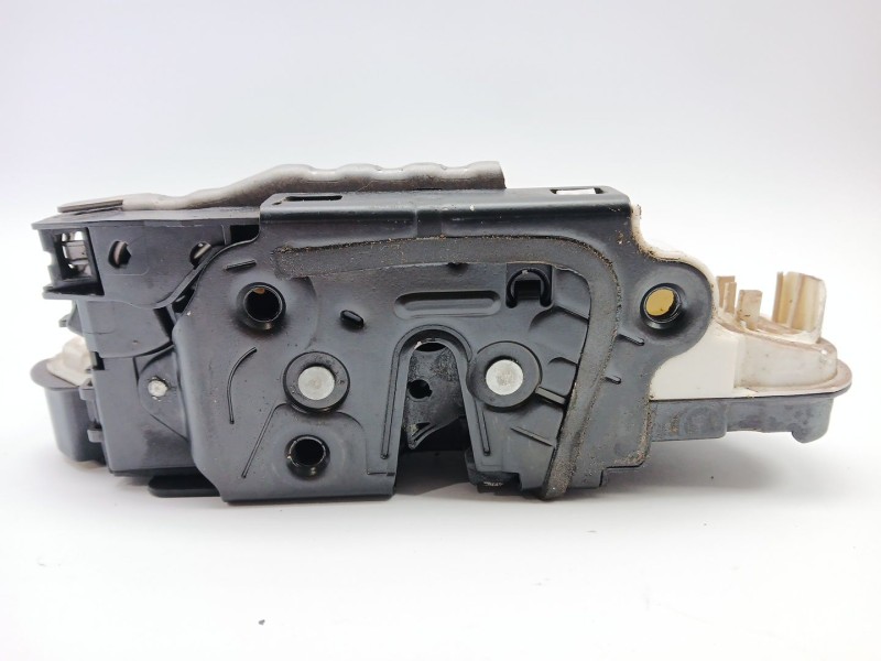 Recambio de cerradura puerta delantera izquierda para skoda octavia iii combi (5e5, 5e6) 1.8 tsi referencia OEM IAM 5E1837015  