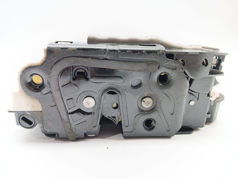 Recambio de cerradura puerta trasera derecha para skoda octavia iii combi (5e5, 5e6) 1.8 tsi referencia OEM IAM 5E0839016  