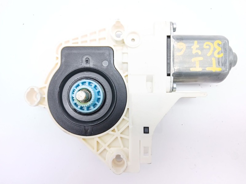 Recambio de motor elevalunas trasero izquierdo para audi a4 ber. (b8) 2.0 tdi referencia OEM IAM 8K0959811A  