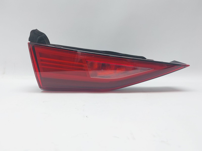 Recambio de piloto trasero izquierdo interior para audi a3 sportback (8ya, 8yf) 35 tdi referencia OEM IAM 8Y0945075  