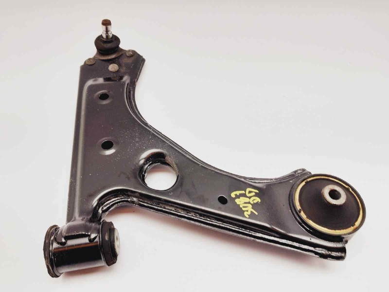 Recambio de brazo suspension inferior delantero derecho para opel corsa e van referencia OEM IAM 352543  