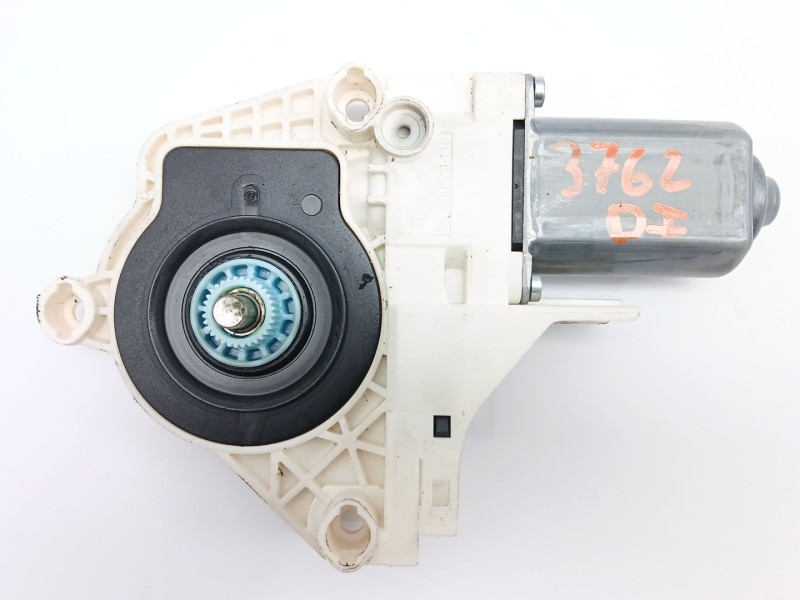 Recambio de motor elevalunas delantero izquierdo para audi a1 (8x1, 8xk) 1.6 tdi referencia OEM IAM 8K0959801C  1036A62114110