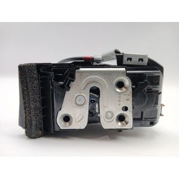 CERRADURA PUERTA TRASERA DERECHA 825004EA2A 