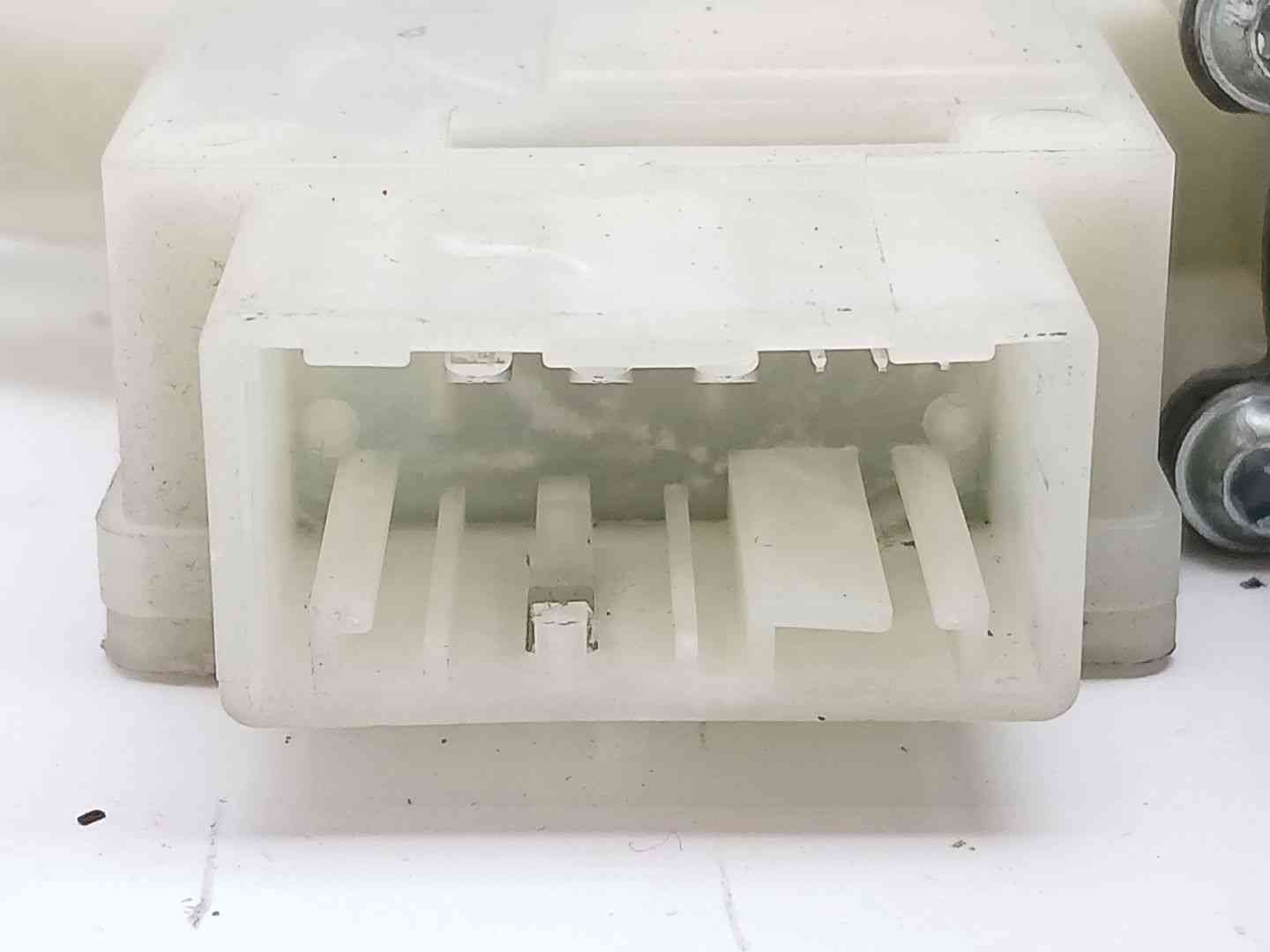 MOTOR ELEVALUNAS TRASERO DERECHO SEAT TOLEDO IV (KG3) 5JA959812L 5JA959812L - Vista 2