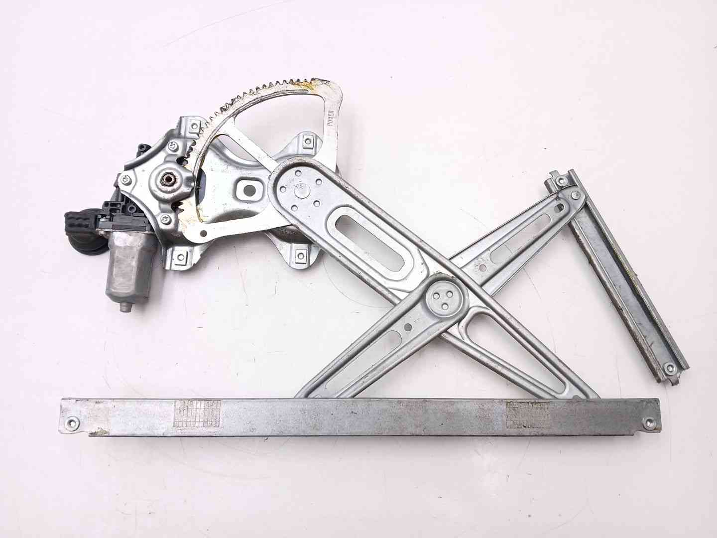 ELEVALUNAS DELANTERO DERECHO TOYOTA AURIS (_E15_) 857100D100 / AV2621002330 / 973582100 857100D100AV2621002330973582100