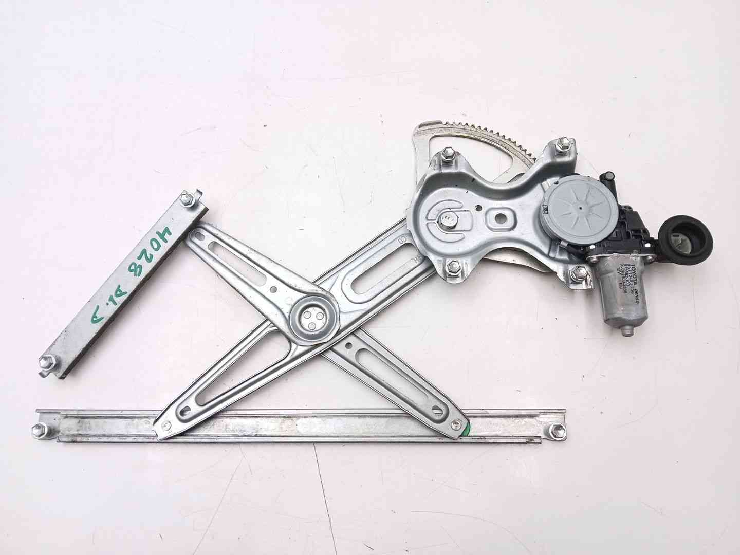 ELEVALUNAS DELANTERO DERECHO TOYOTA AURIS (_E15_) 857100D100 / AV2621002330 / 973582100 857100D100AV2621002330973582100 - Vista 2