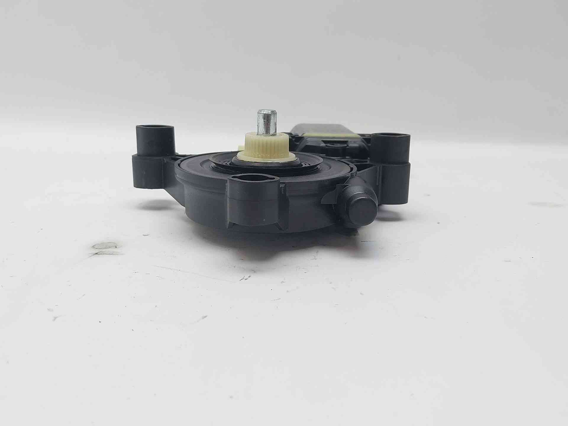 MOTOR ELEVALUNAS DELANTERO IZQUIERDO AUDI A3 Sportback (8YA, 8YF) 0130822076 / E850202102 / 5Q0959802C 0130822076E8502021025Q0959802C - Vista 2