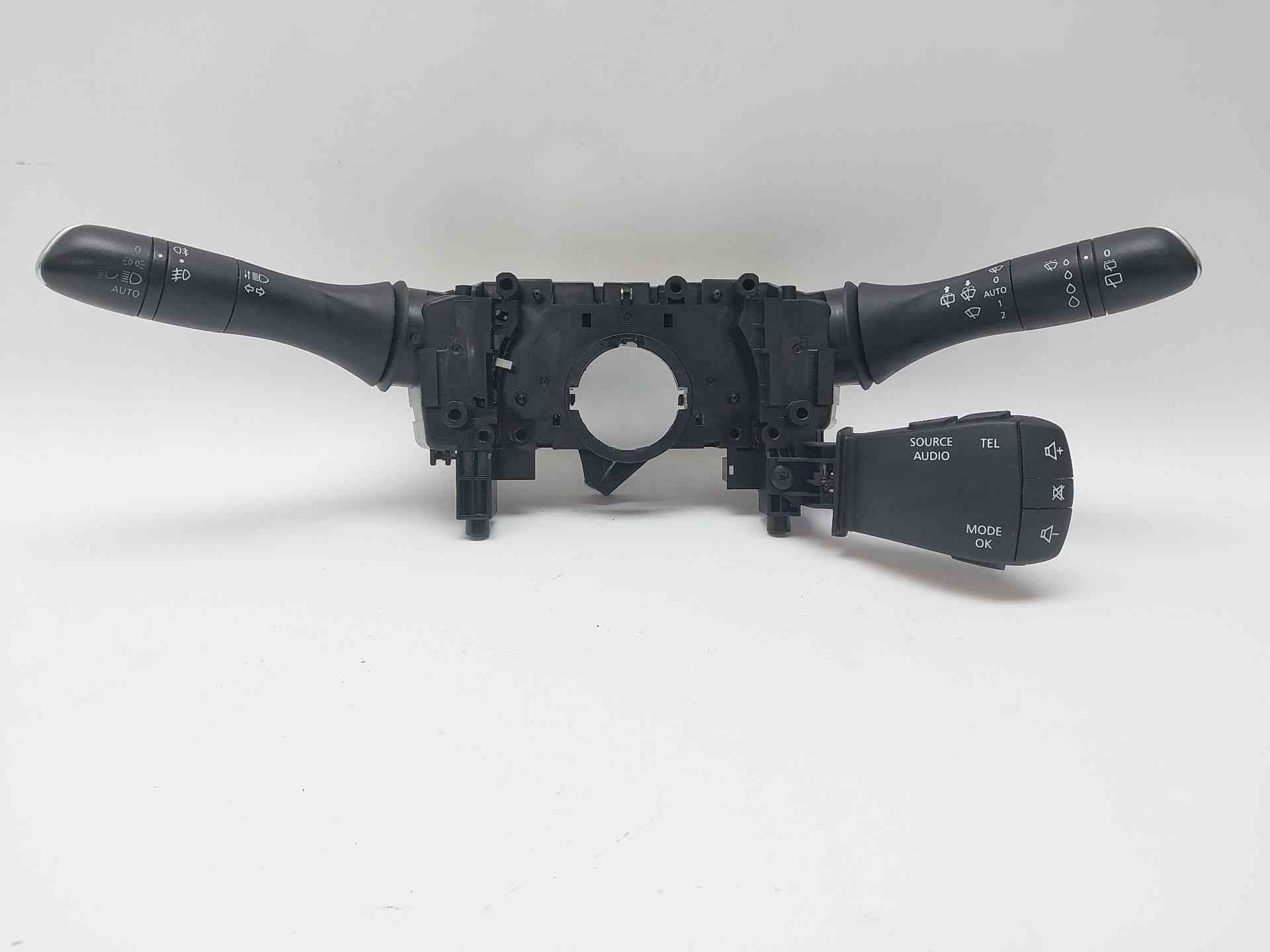 MANDO MULTIFUNCION RENAULT MEGANE IV Hatchback (B9A/M/N_) 255678341R / 16317SD2 255678341R16317SD2