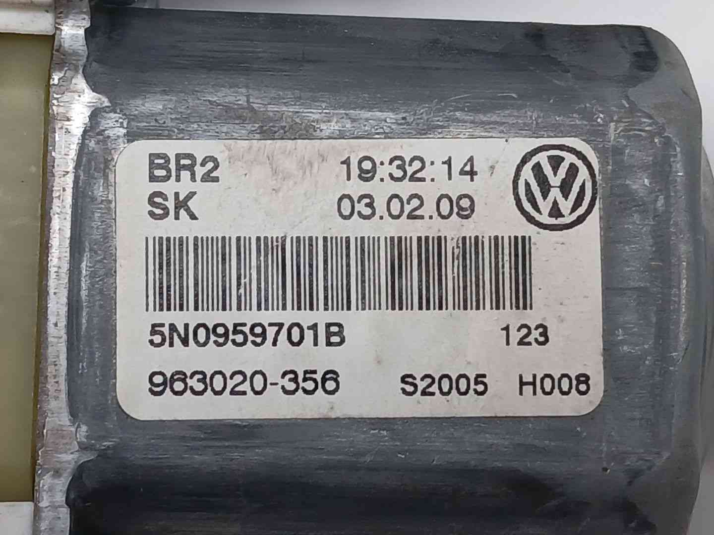 MOTOR ELEVALUNAS DELANTERO IZQUIERDO VOLKSWAGEN TIGUAN (5N_) 1K0959793Q / 5N0959701B 1K0959793Q5N0959701B - Vista 3