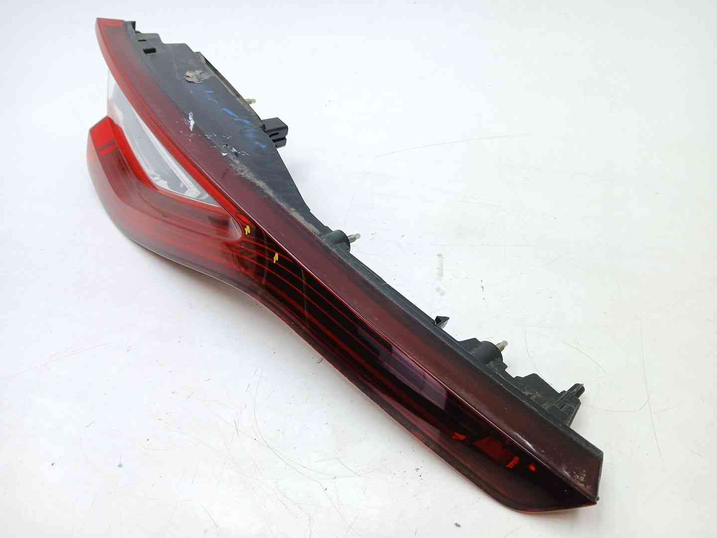 PILOTO TRASERO IZQUIERDO INTERIOR RENAULT MEGANE IV Hatchback (B9A/M/N_) 90083567 / 265550248R 90083567265550248R - Vista 3