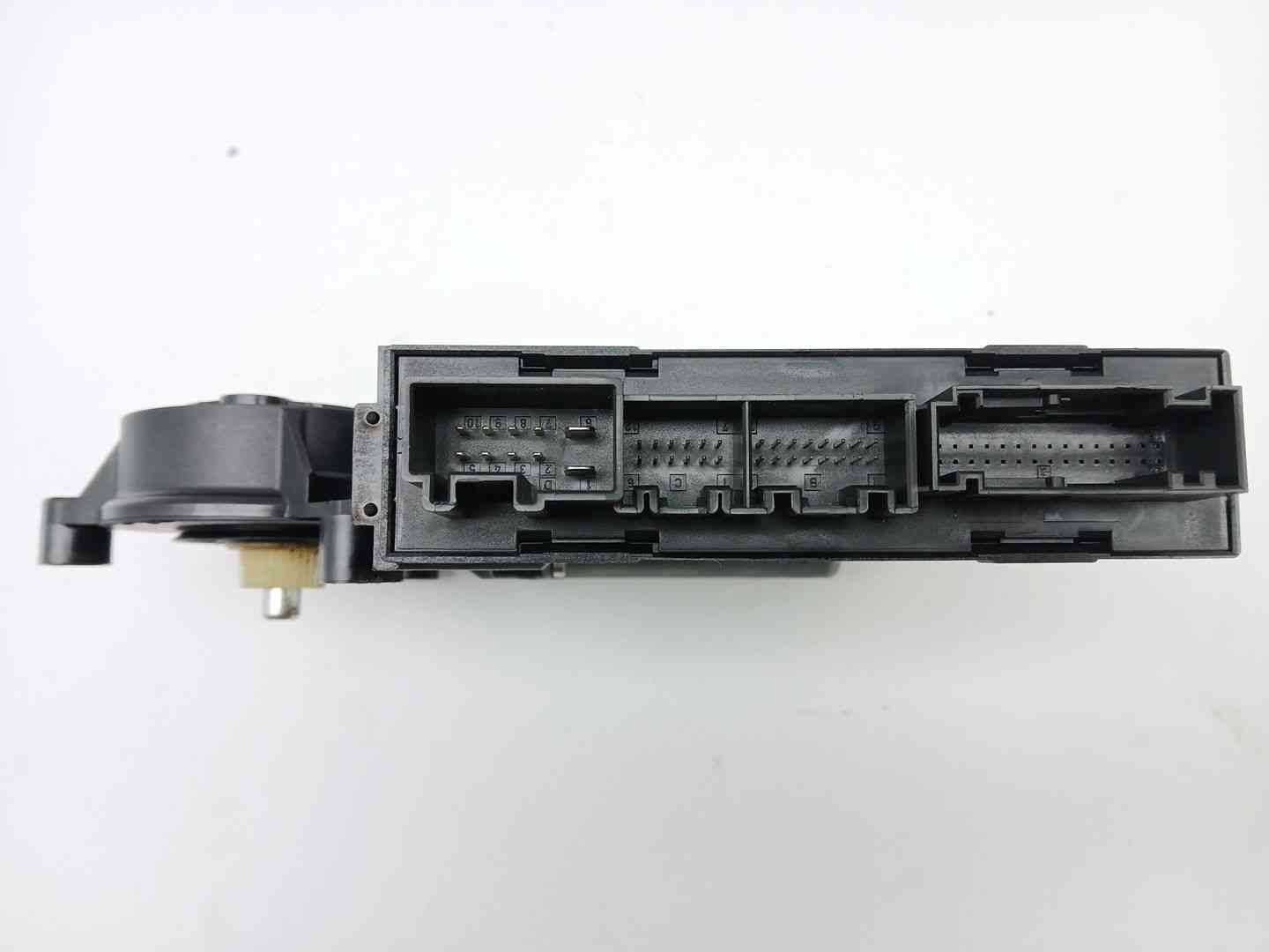 MOTOR ELEVALUNAS TRASERO DERECHO VOLKSWAGEN TOUAREG (7LA, 7L6, 7L7) 0130821764 / 7L6959704 01308217647L6959704 - Vista 2