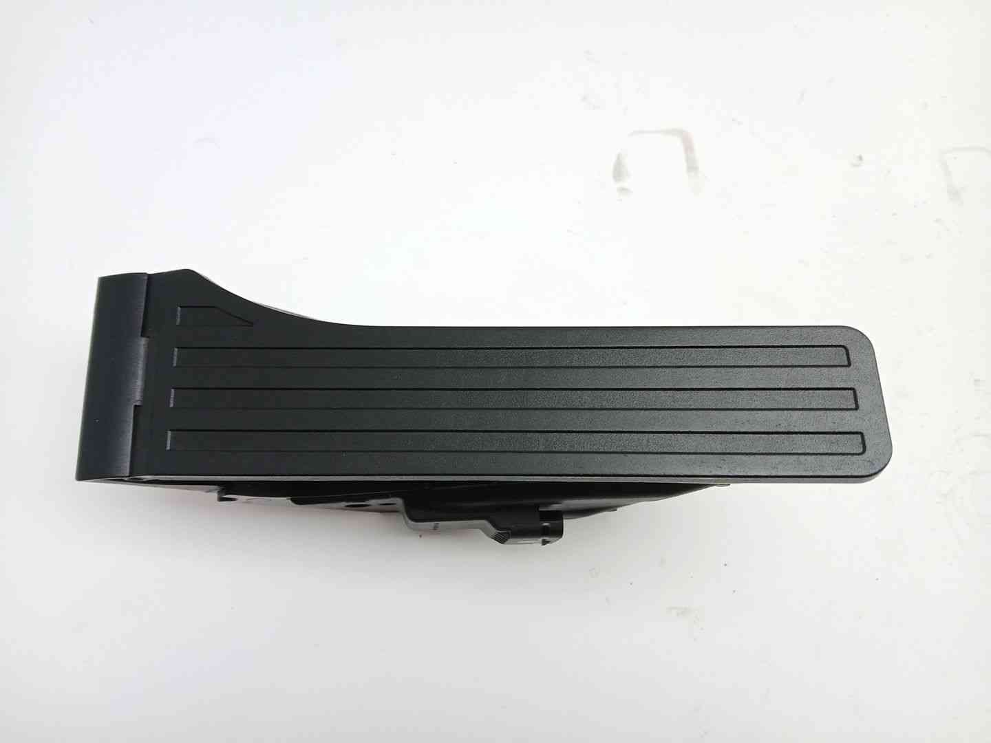 POTENCIOMETRO PEDAL MERCEDES-BENZ CLASE C (W205) A2053000004 / A2053000004 A2053000004A2053000004