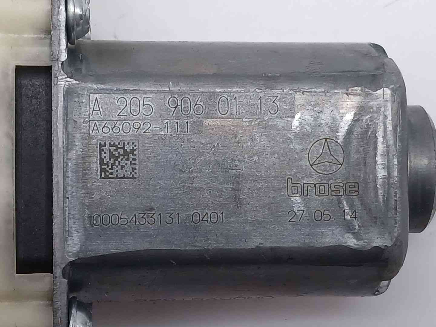 MOTOR ELEVALUNAS DELANTERO DERECHO MERCEDES-BENZ CLASE C (W205) A2059060113 / A2059060113 A2059060113A2059060113 - Vista 3