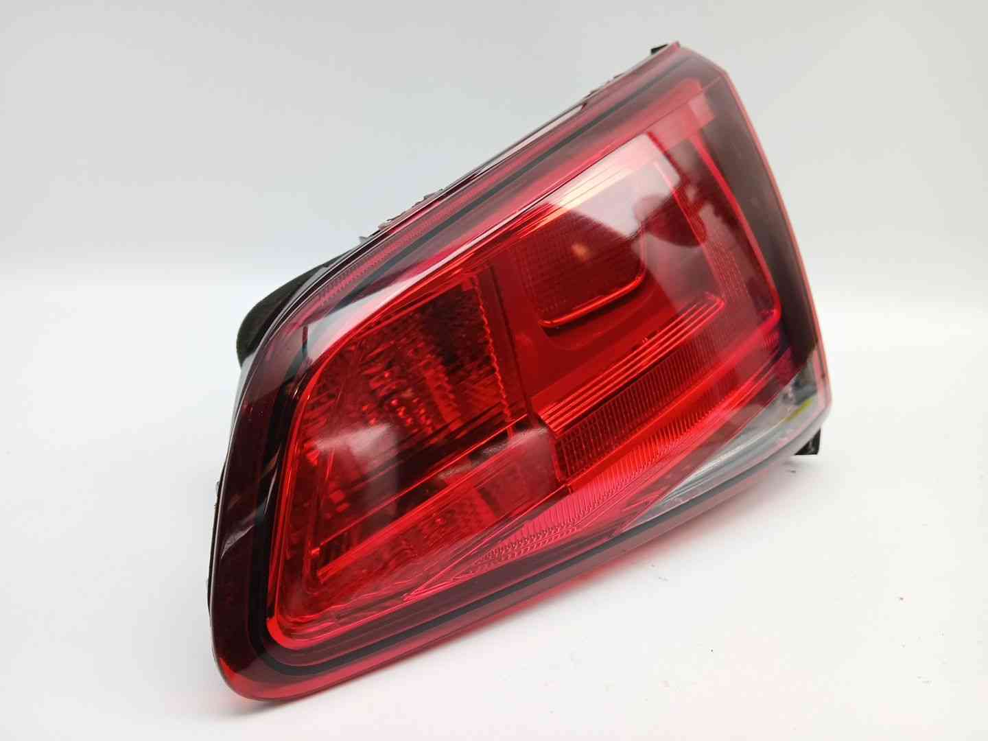 PILOTO TRASERO DERECHO INTERIOR VOLKSWAGEN GOLF VII (5G1, BQ1, BE1, BE2) 90052127A / 5G0945094AC 90052127A5G0945094AC - Vista 3