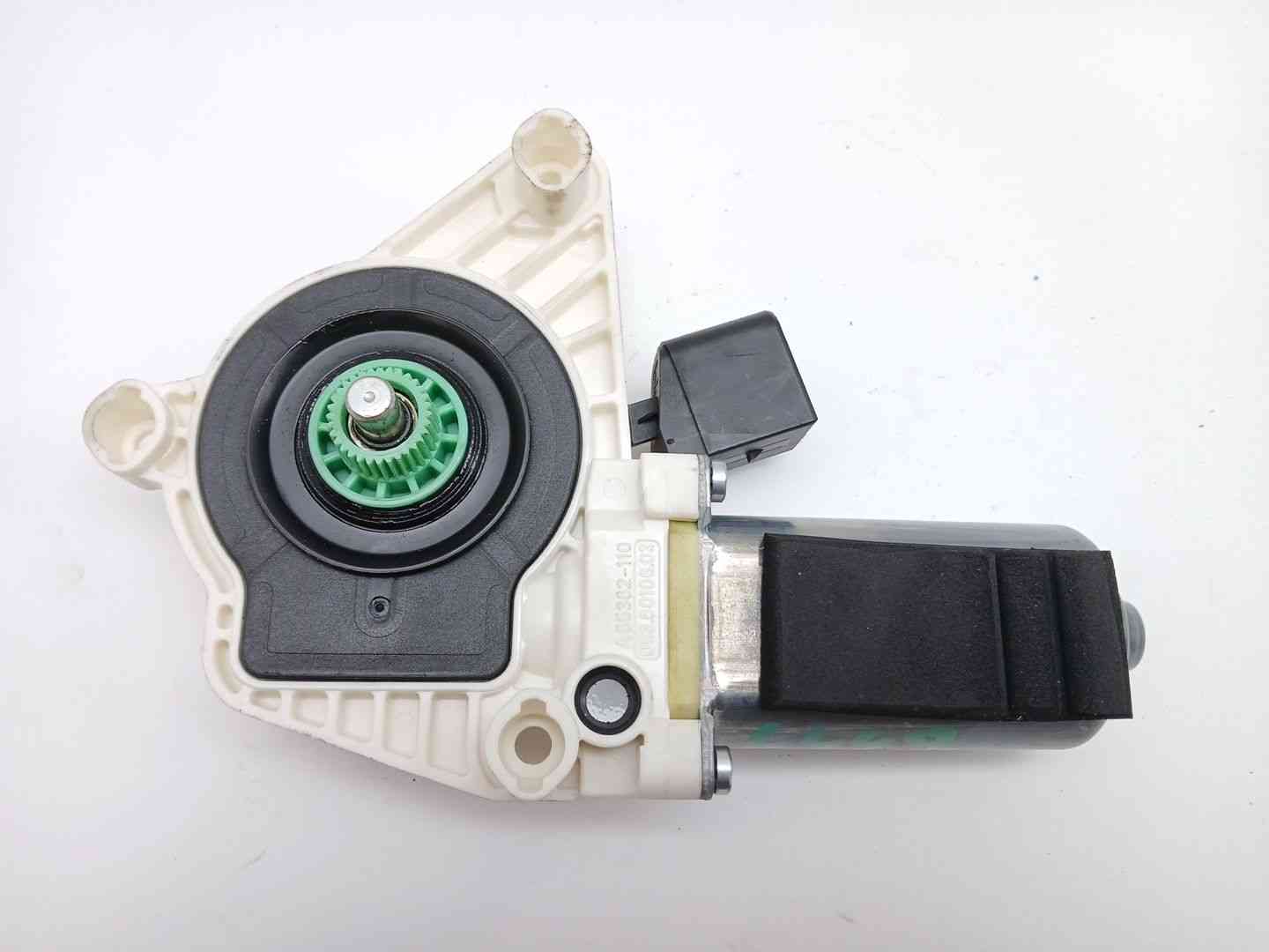 MOTOR ELEVALUNAS DELANTERO DERECHO MERCEDES-BENZ CLA Shooting Brake (X117) A2078200642 / A2078200642 A2078200642A2078200642
