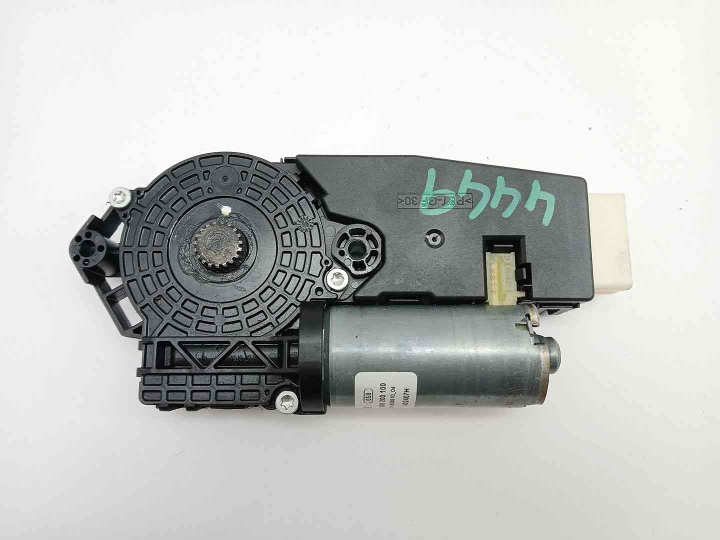 MOTOR TECHO ELECTRICO MERCEDES-BENZ CLA Shooting Brake (X117) 0390200100 / A1769006902 0390200100A1769006902