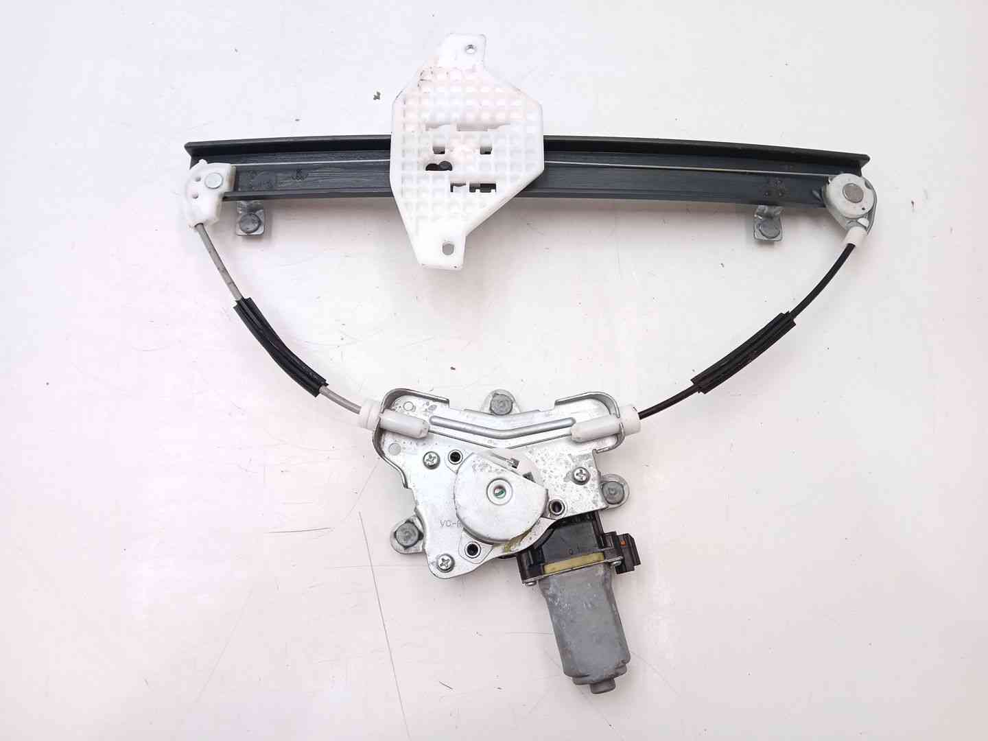 ELEVALUNAS TRASERO DERECHO SSANGYONG KORANDO (CK) 98840CZ010 / 98840CZ010 98840CZ01098840CZ010
