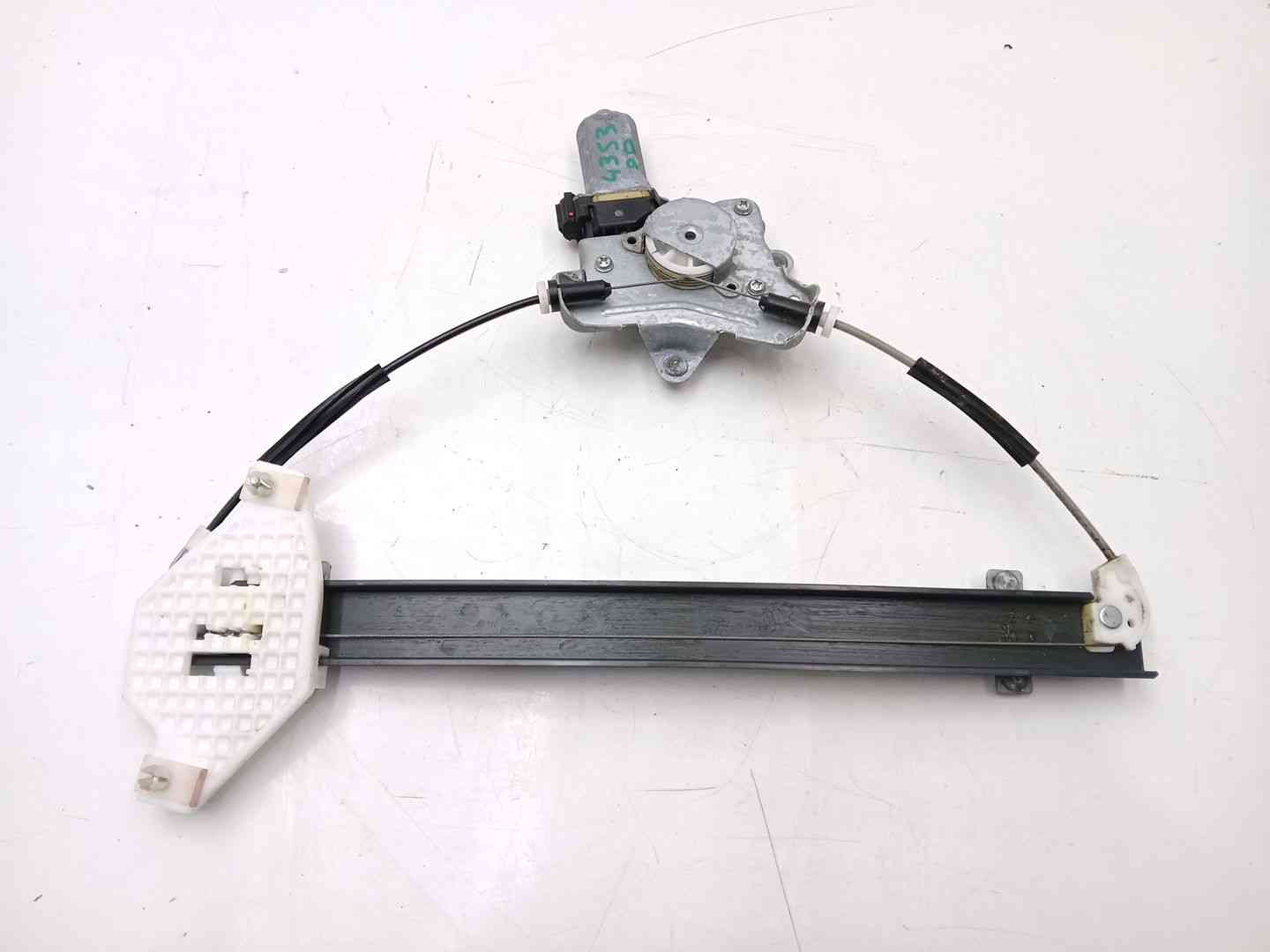 ELEVALUNAS DELANTERO DERECHO SSANGYONG KORANDO (CK) 98820CZ010 / 98820CZ010 98820CZ01098820CZ010