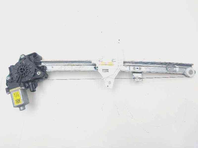 ELEVALUNAS DELANTERO DERECHO HYUNDAI I20 82402Q0010 82402Q0010